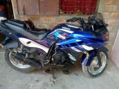YAMAHA R15 V3